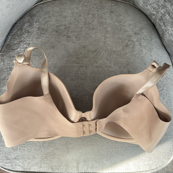 Contour bra - Picture 3 of 7